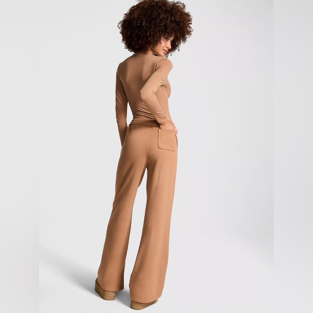PINK new 
IVY‎ FLEECE WIDE-LEG SWEATPANTS - Picture 3 of 6